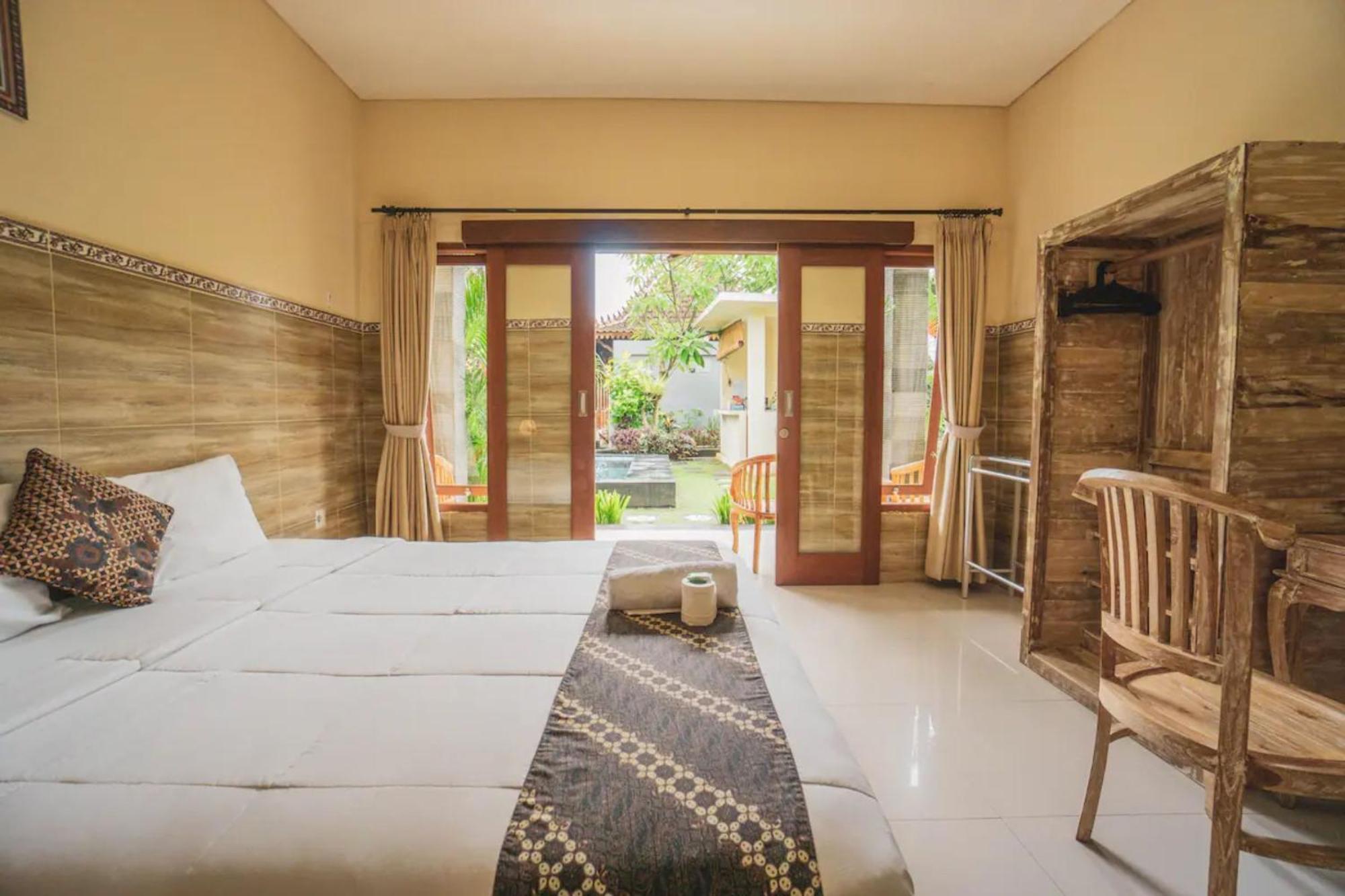 Pondok Lulik Homestay Canggu Exterior photo