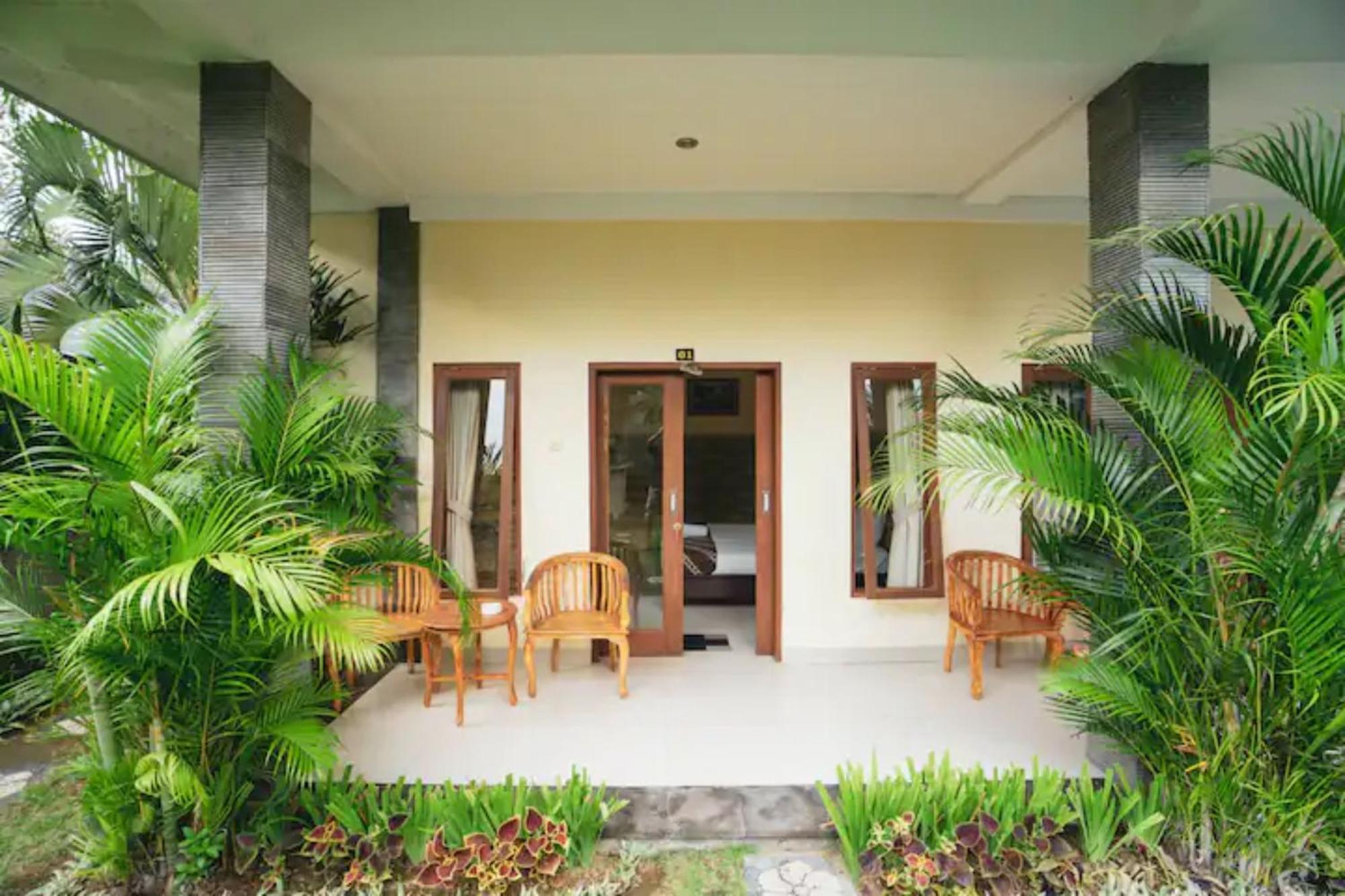 Pondok Lulik Homestay Canggu Exterior photo
